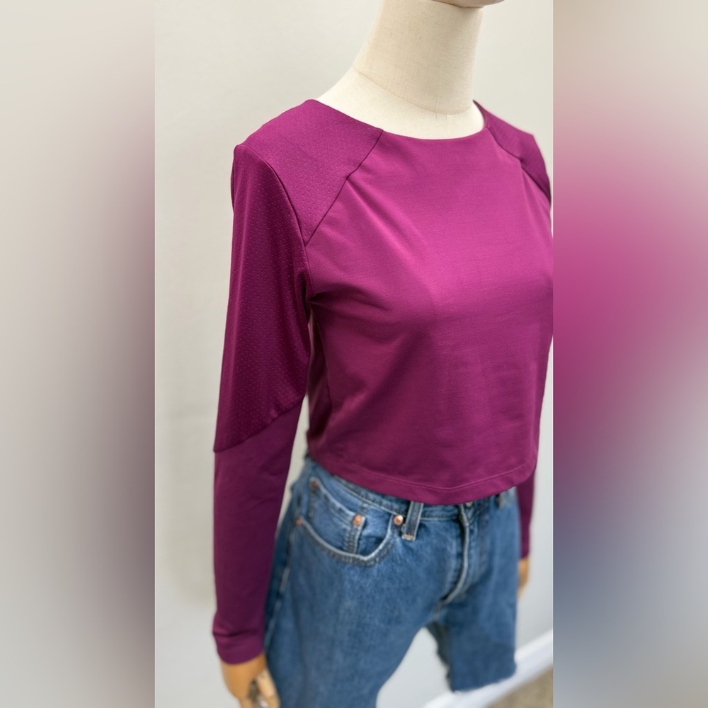 ASICS Purple Long Sleeve Crop Top Athletic Shirt Size S - Picture 2 of 13